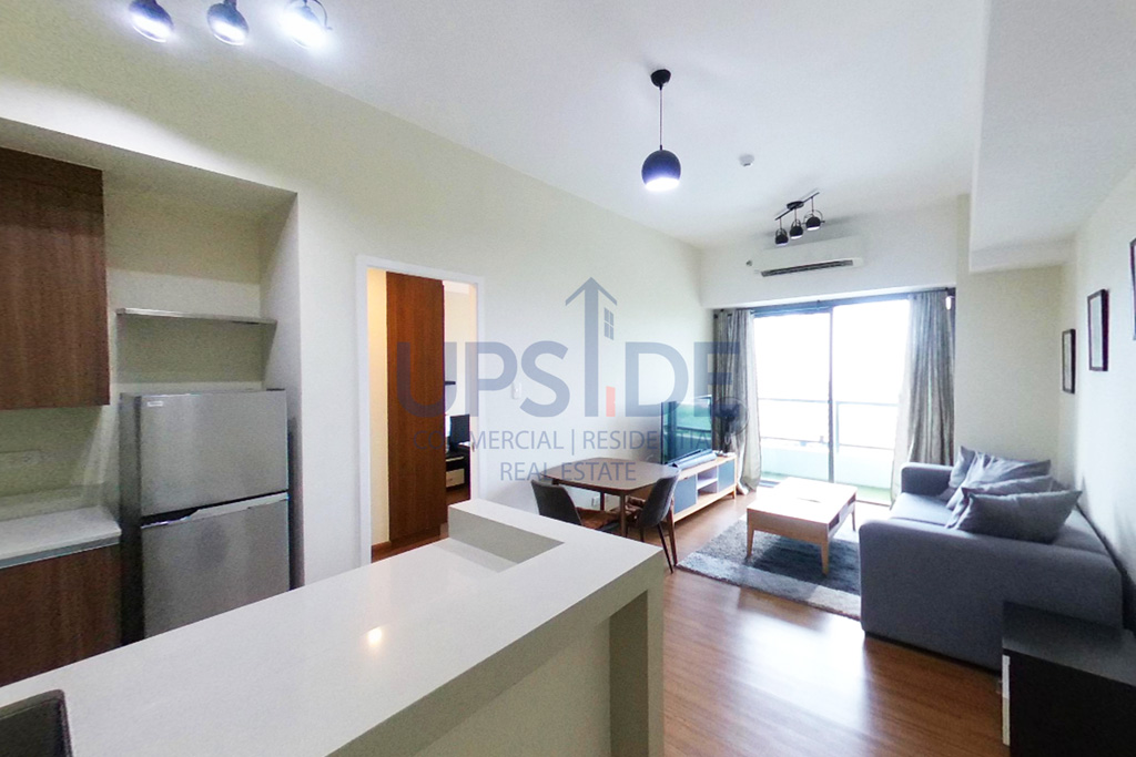1-Bedroom Furnished Unit with Balcony in Shang Salcedo Place Makati