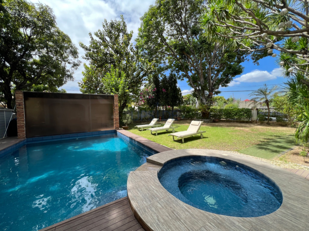 Southbay Gardens Parañaque Corner House and Lot For Sale UpsidePH