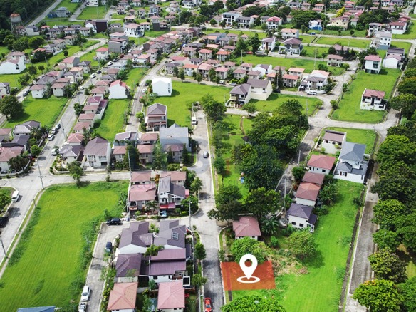 Avida Nuvali Lot for Sale near the park