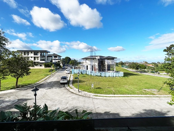 Ayala Westgrove Heights Modern House for Sale