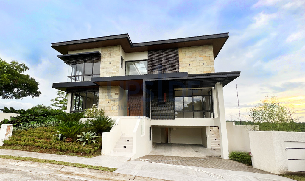 Ayala Westgrove Heights 6-Bedroom House For Sale