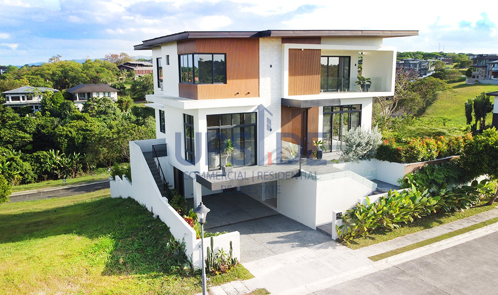 Ayala Westgrove Heights House for Sale with Swimming Pool