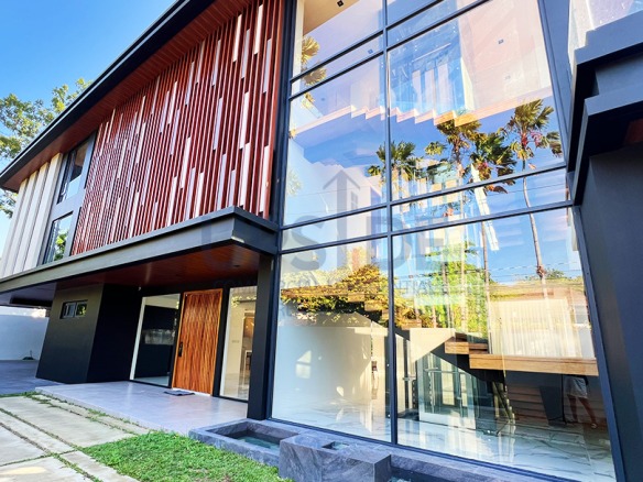 The Prime Mansion at Ayala Alabang Village, a Brand New House for SaleHouse for Sale