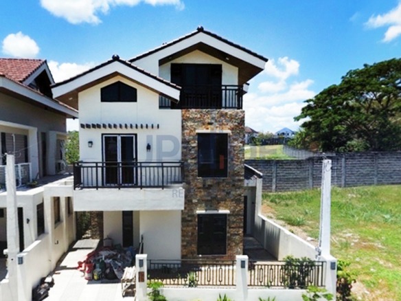 South Forbes Villas House for Sale