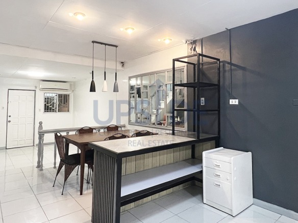 Valle Verde 3-Storey Townhouse For Sale