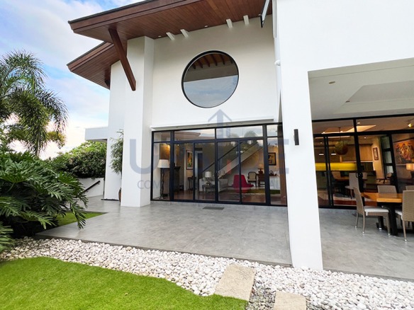 Ayala Westgrove Heights House for Sale with Elevator