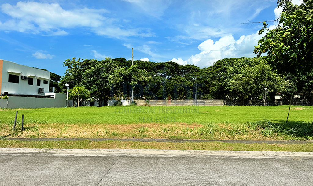 Treveia Nuvali Lot for Sale 250 sqm