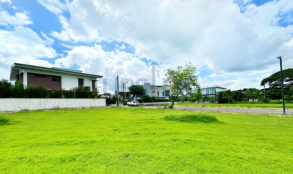 Treveia Nuvali Lot for Sale 252 sqm