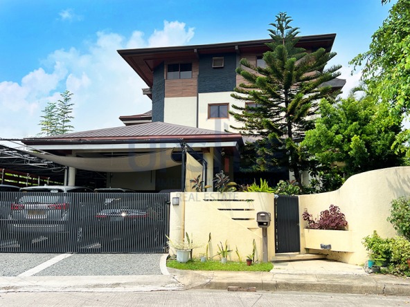 Ayala Alabang House for Sale Near the Gate