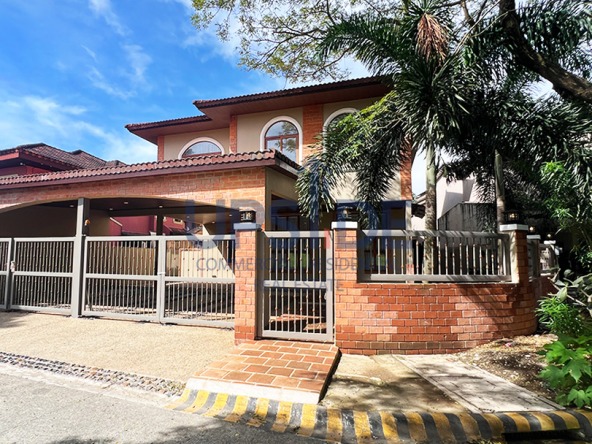 Portofino Heights 3-Storey Resort House for Sale