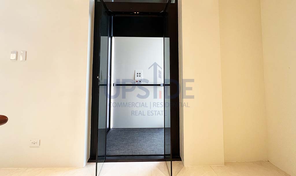 Ayala Westgrove Heights House For Sale Facing the Sports Center - Torre Vista