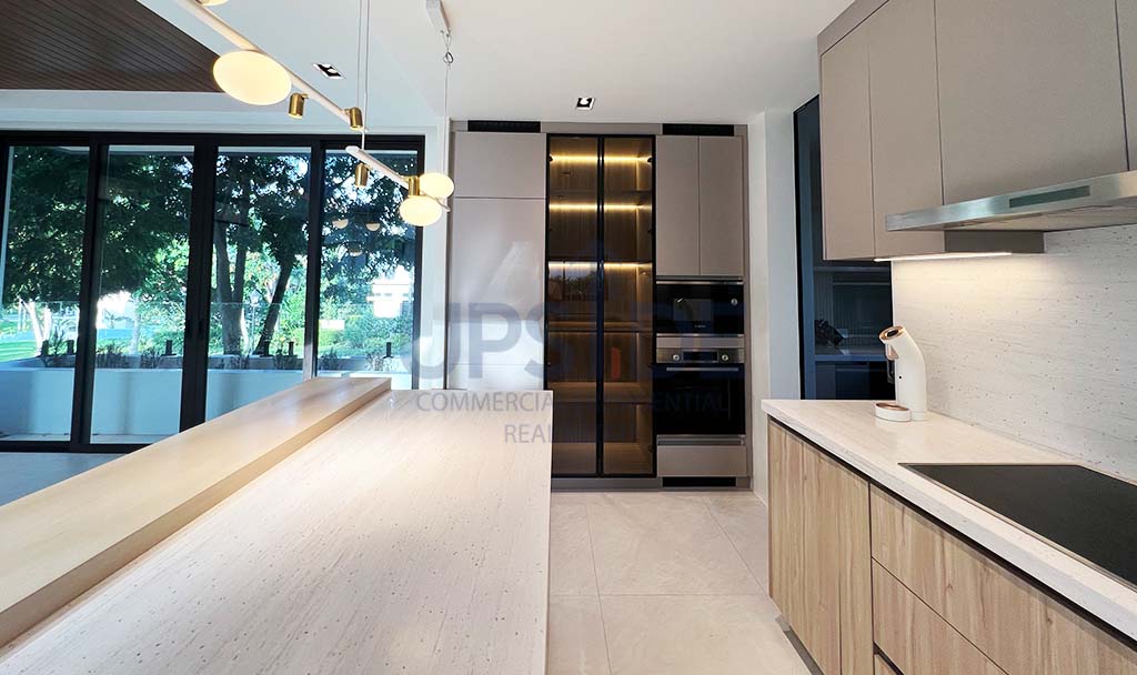 Ayala Westgrove Heights House For Sale Facing the Sports Center - Torre Vista