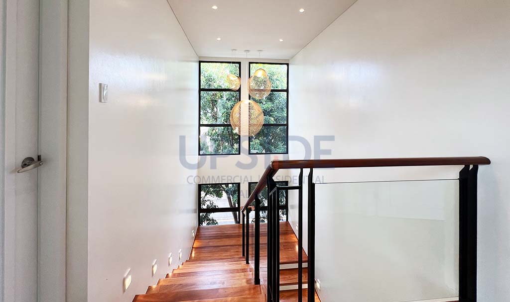 Ayala Westgrove Heights House For Sale Facing the Sports Center - Torre Vista