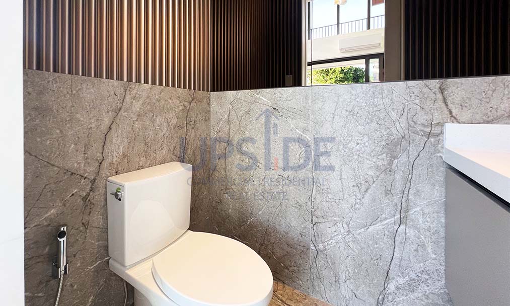 Ayala Westgrove Heights House For Sale Facing the Sports Center - Torre Vista