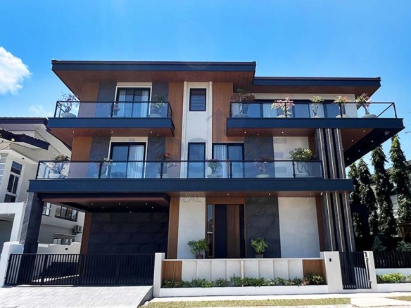 Phuket Mansions House For Sale With Views