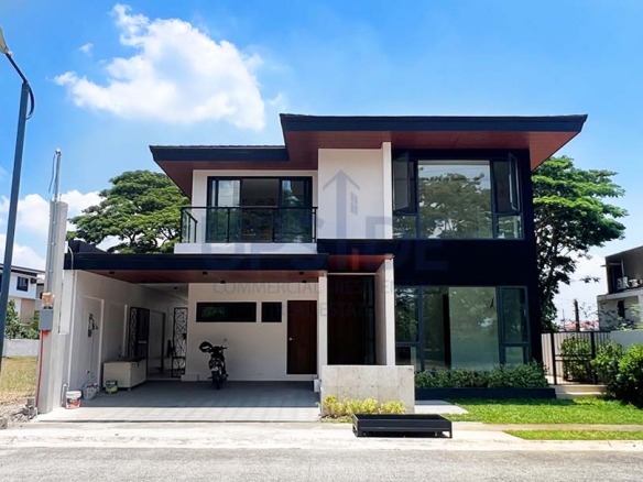 Treveia Nuvali 4 Bedroom House for Sale
