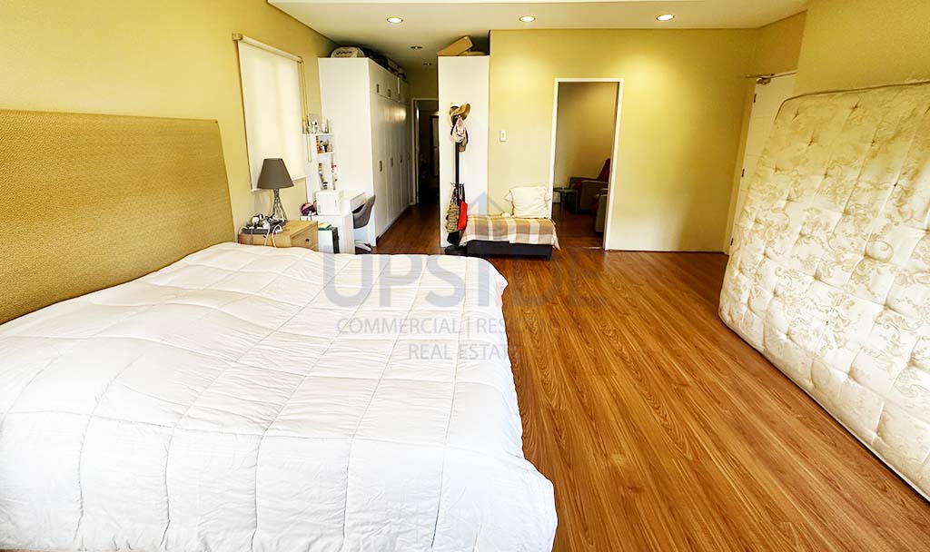 3 bedroom Mahogany Place 2 Acacia Estates Modern House For Sale — ₱46.8M — DMCI Homes, Taguig