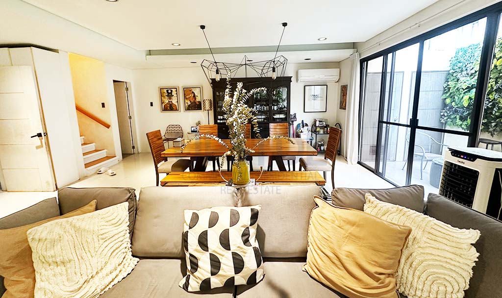 3 bedroom Mahogany Place 2 Acacia Estates Modern House For Sale — ₱46.8M — DMCI Homes, Taguig