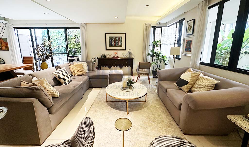 3 bedroom Mahogany Place 2 Acacia Estates Modern House For Sale — ₱46.8M — DMCI Homes, Taguig
