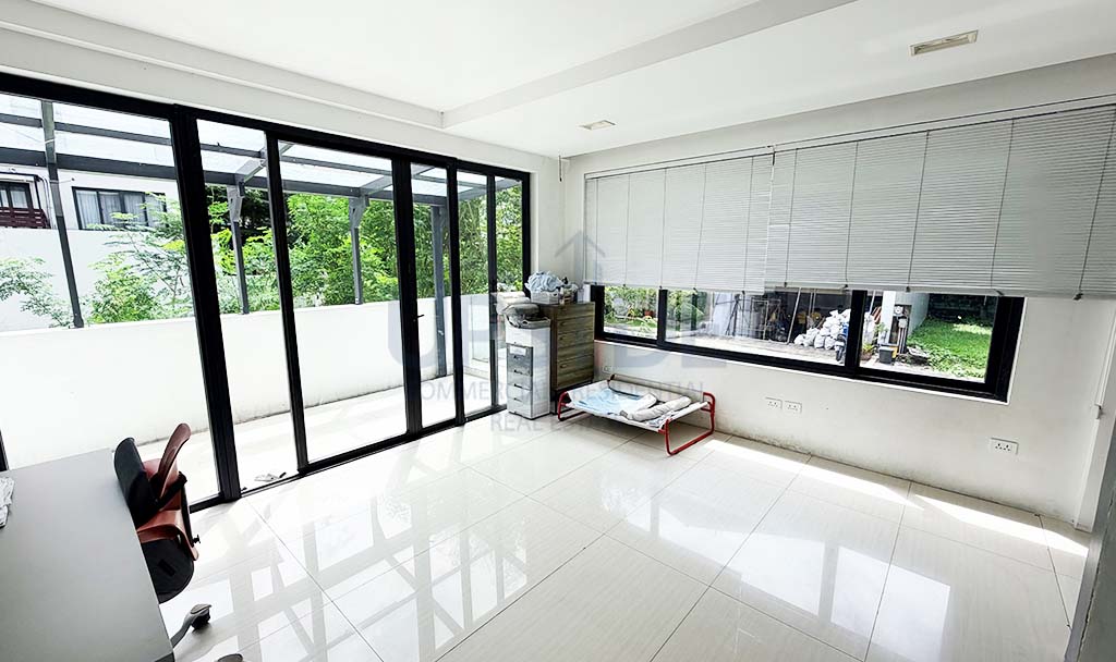 5 Bedroom Mckinley Hill Village House For Sale — ₱108M — Megaworld Corporation, Taguig, Metro Manila