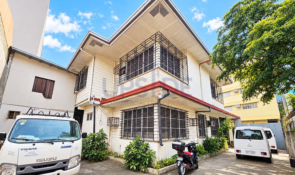 4 Bedroom Sta. Ana Manila House For Sale — ₱65M — Manila
