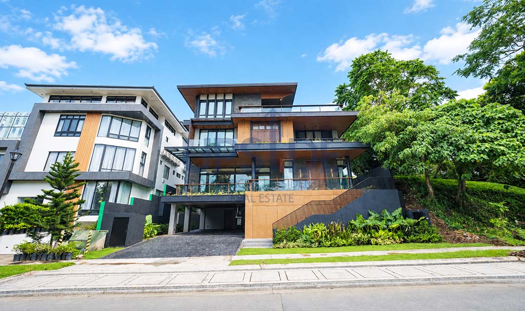 5 bedroom Ayala Westgrove Heights luxury house for Sale — ₱150M — Ayala Land Premier, Silang Cavite