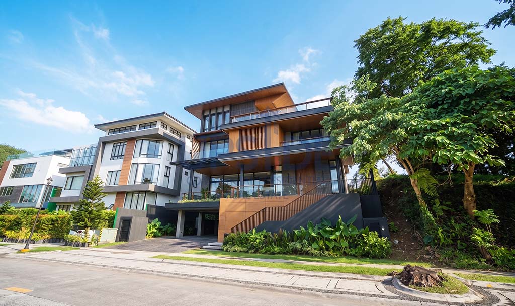 5 bedroom Ayala Westgrove Heights luxury house for Sale — ₱150M — Ayala Land Premier, Silang Cavite