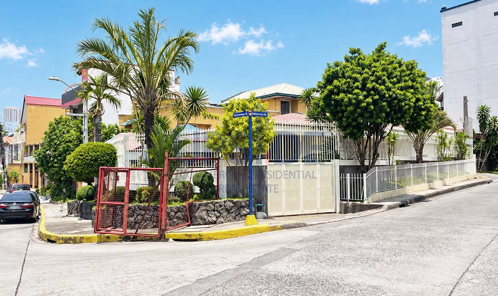 2 bedroom Plainview Mandaluyong Corner House and Lot For Sale — ₱58M — Ortigas and Company, Mandaluyong