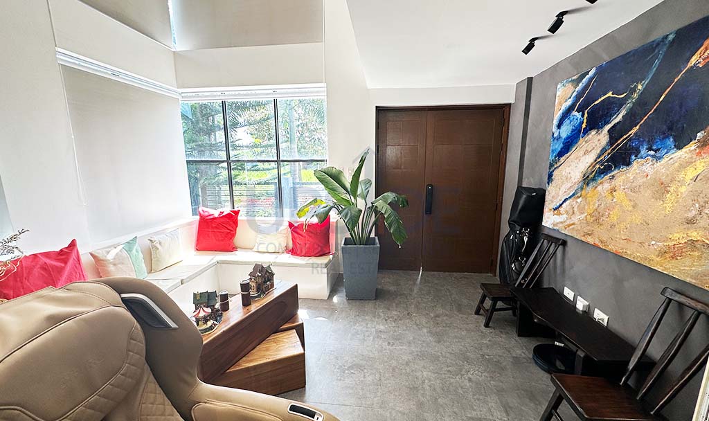 5 bedroom The Sonoma House For Sale — ₱25M — Empire East, Santa Rosa, Laguna